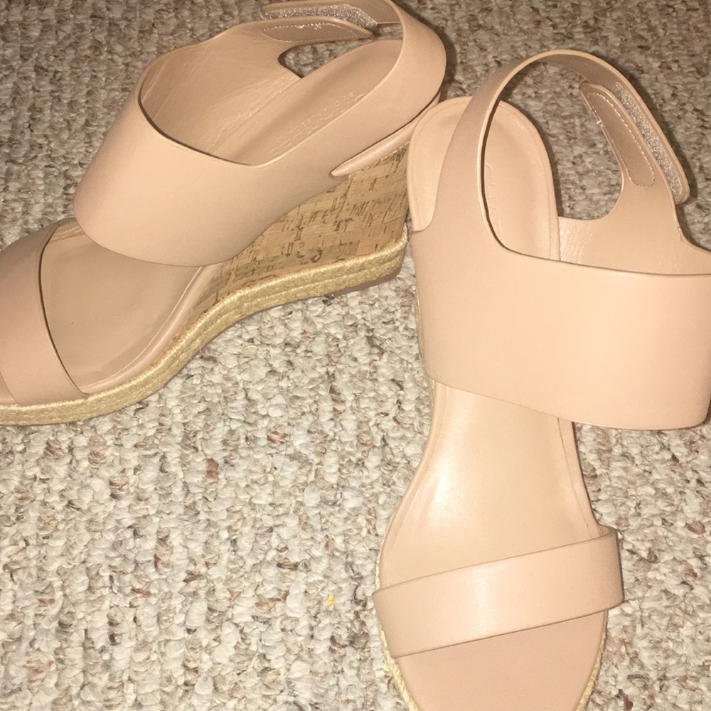 Nude wedges Charles David